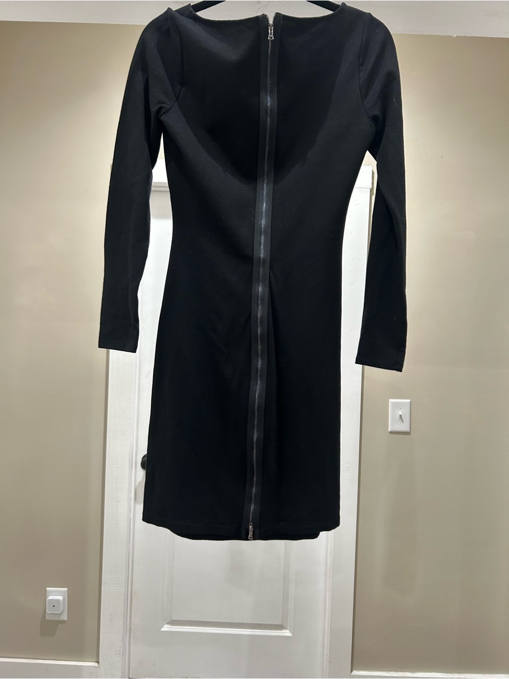 Kenneth Cole Black Long-Sleeve Ruched Side Scoop Neck Dress - Picture 2 of 3